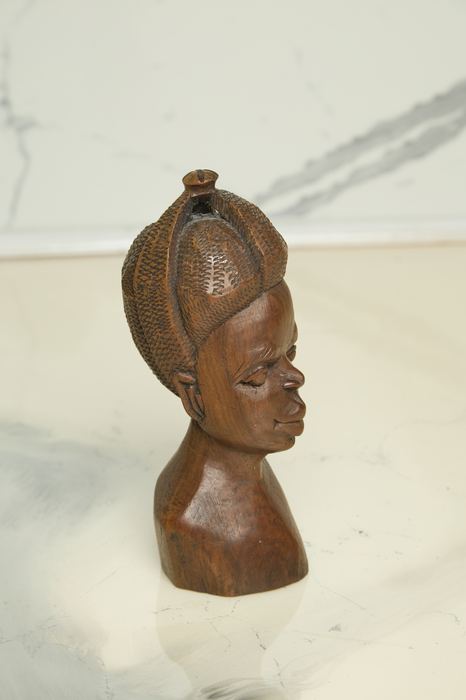 Other angle of this piece